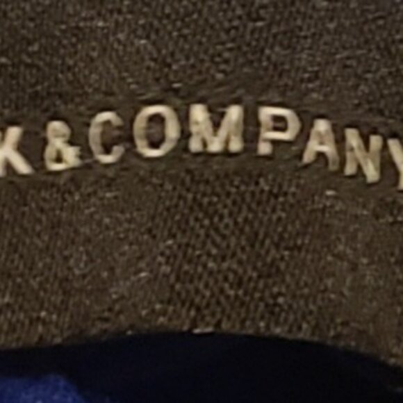 New York & Company shorts 2-pair - Picture 6 of 7